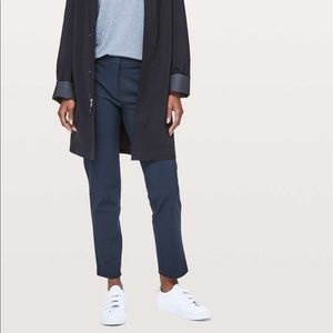 Lululemon On the Move Pants Size 8 True Navy